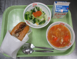 給食