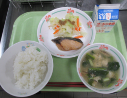 給食