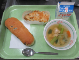 給食