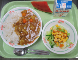 給食