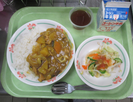 給食