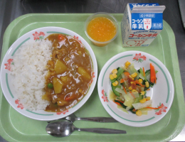 給食