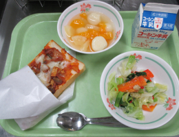 給食