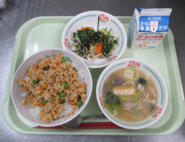 給食