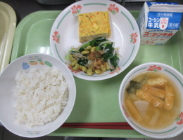 給食
