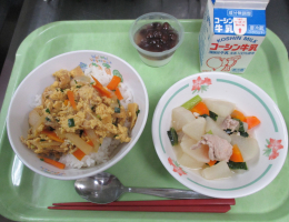 給食