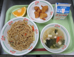 給食