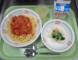 給食