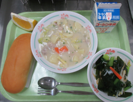 給食