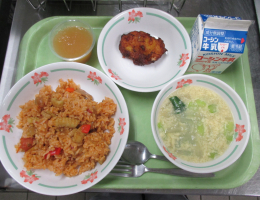 給食