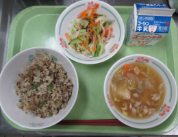 給食