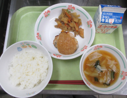 給食