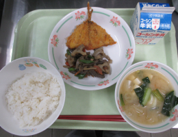 給食