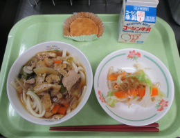 給食