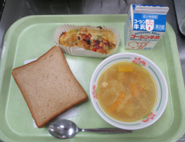 給食