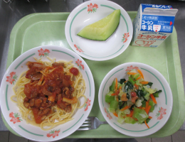 給食