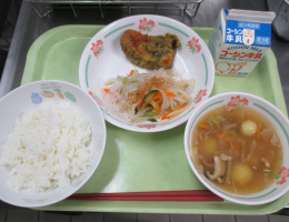 給食