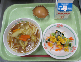 給食