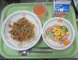 給食