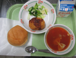 給食
