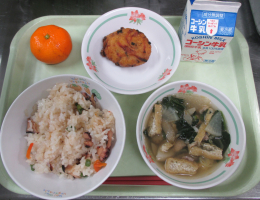 給食