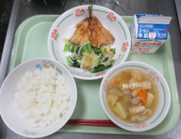 給食