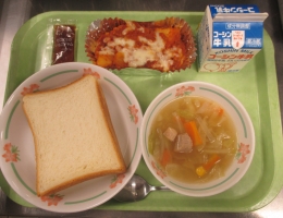 給食