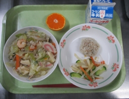 給食