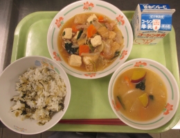 給食