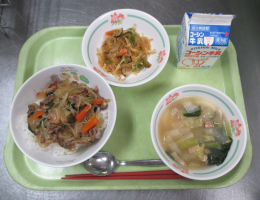 給食