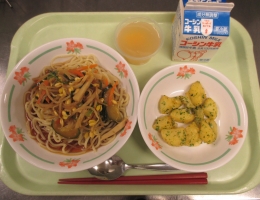 給食