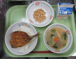 給食