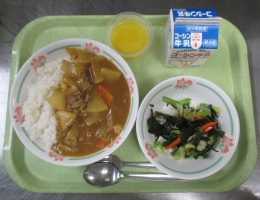 給食