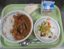 給食
