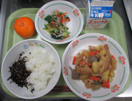 給食
