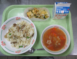 給食