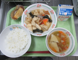 給食