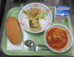 給食