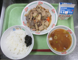 給食