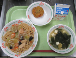 給食