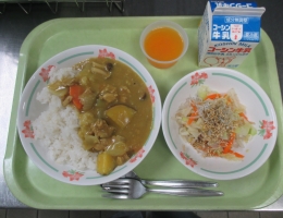 給食