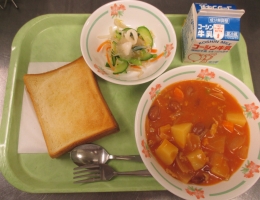 給食