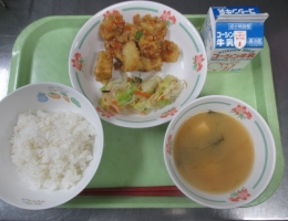 給食