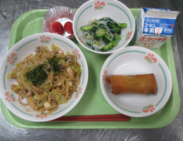 給食