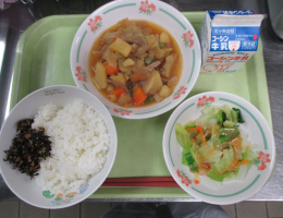 給食