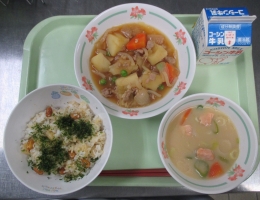 給食