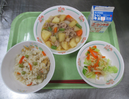 給食