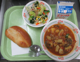 給食