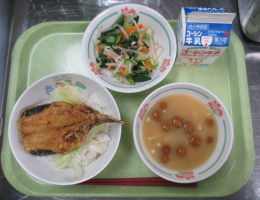 給食