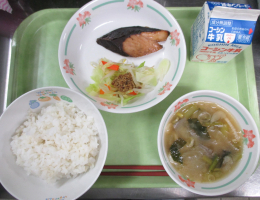 給食